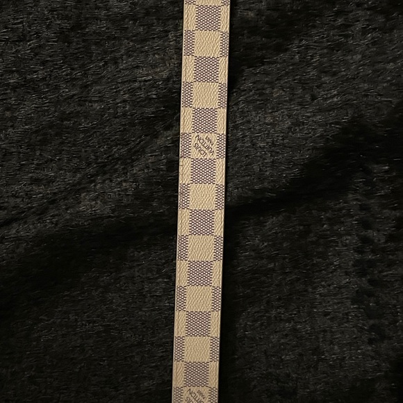 Louis Vuitton Damier Azur belt- If my pictures are needed please send a request - Picture 5 of 10